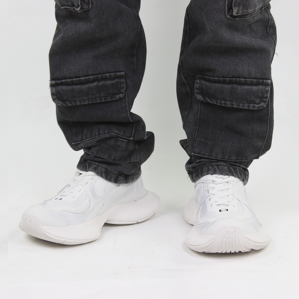 Circuit Sneakers