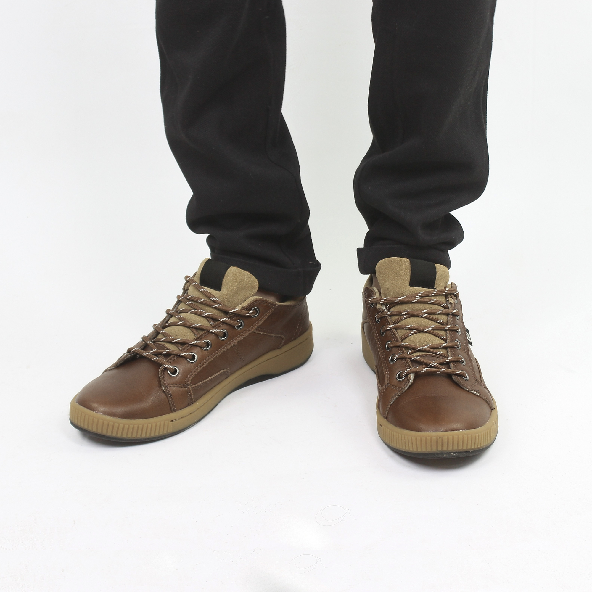 Low Top Shoes