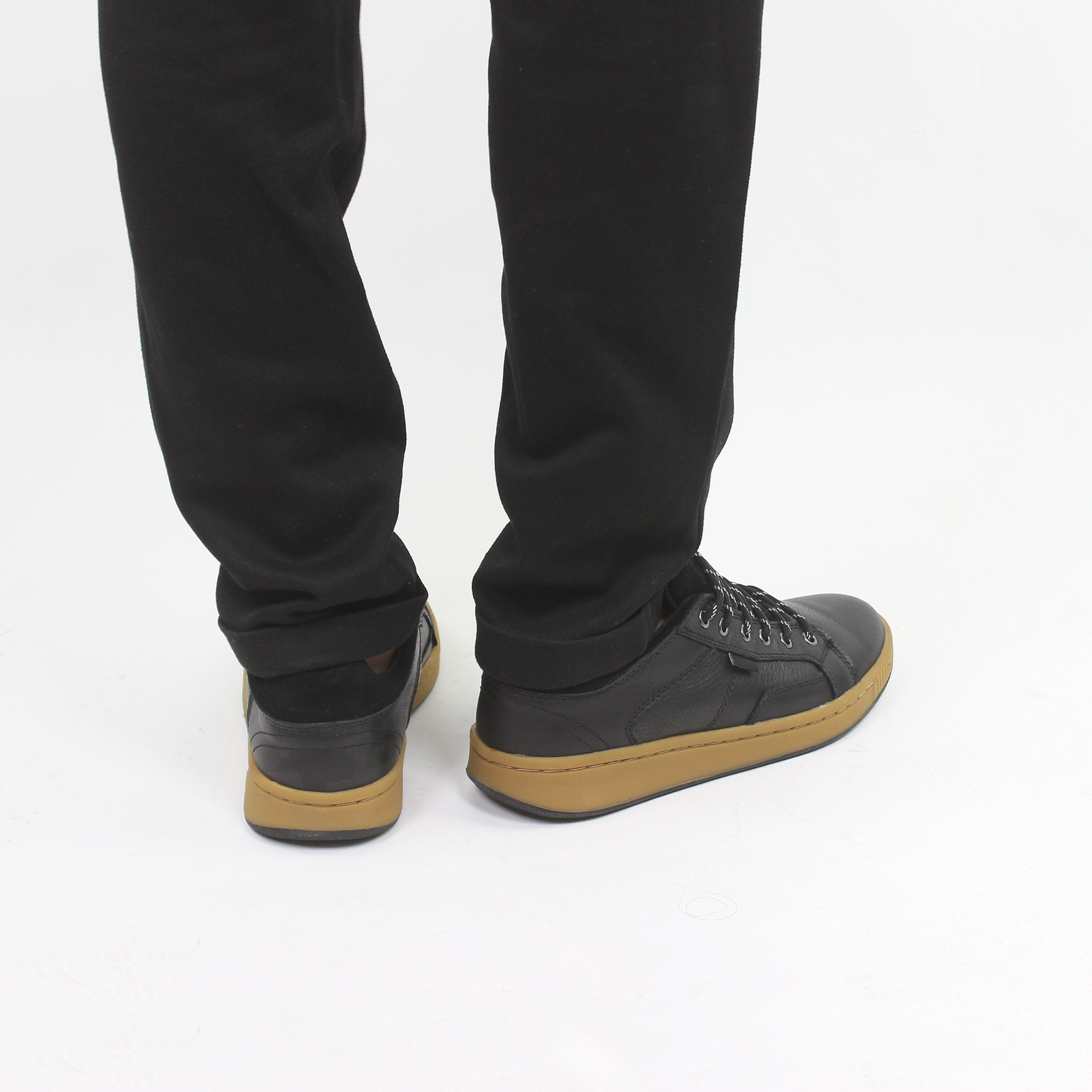 Low Top Shoes