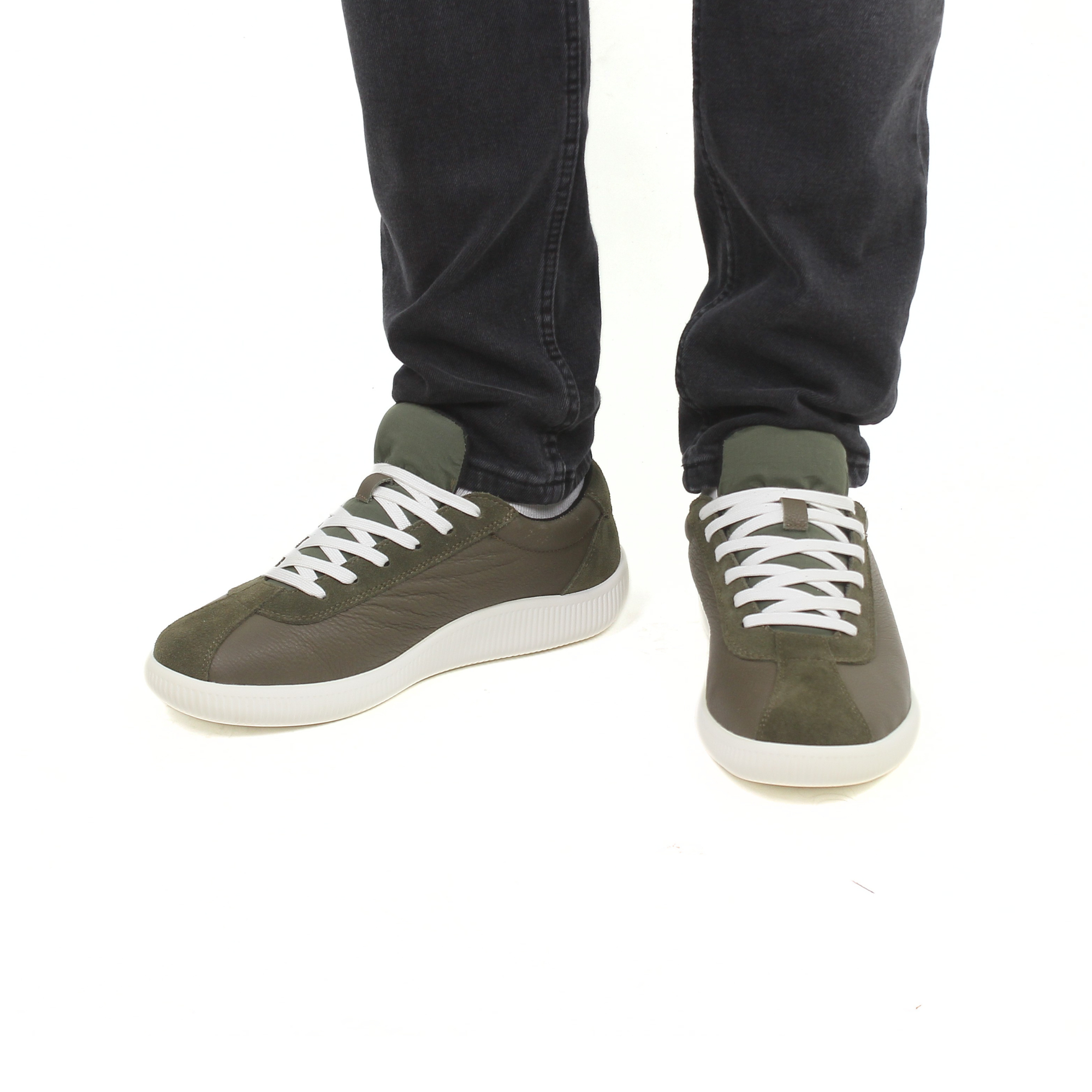 Soft Zero Sneakers