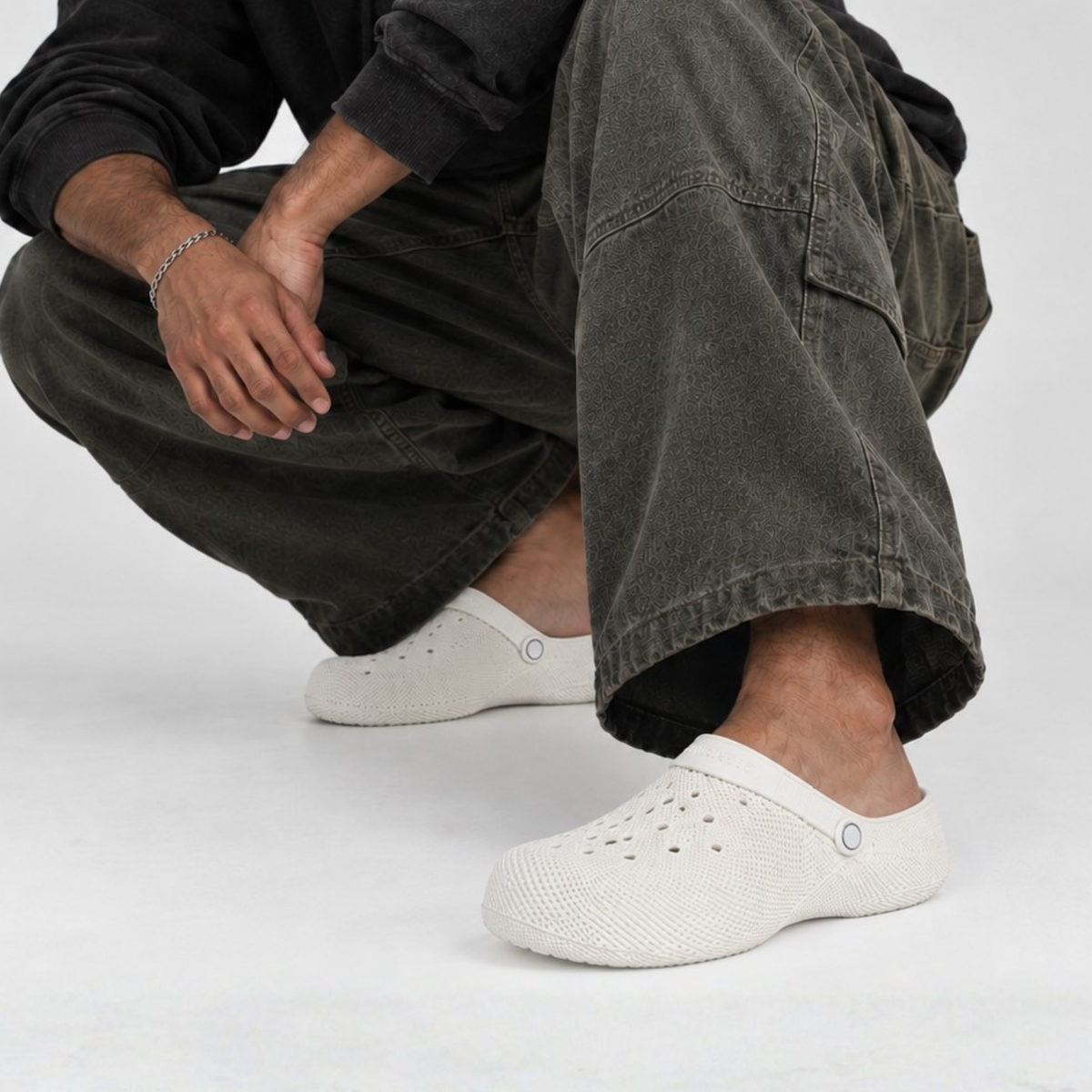 Grid Clogs