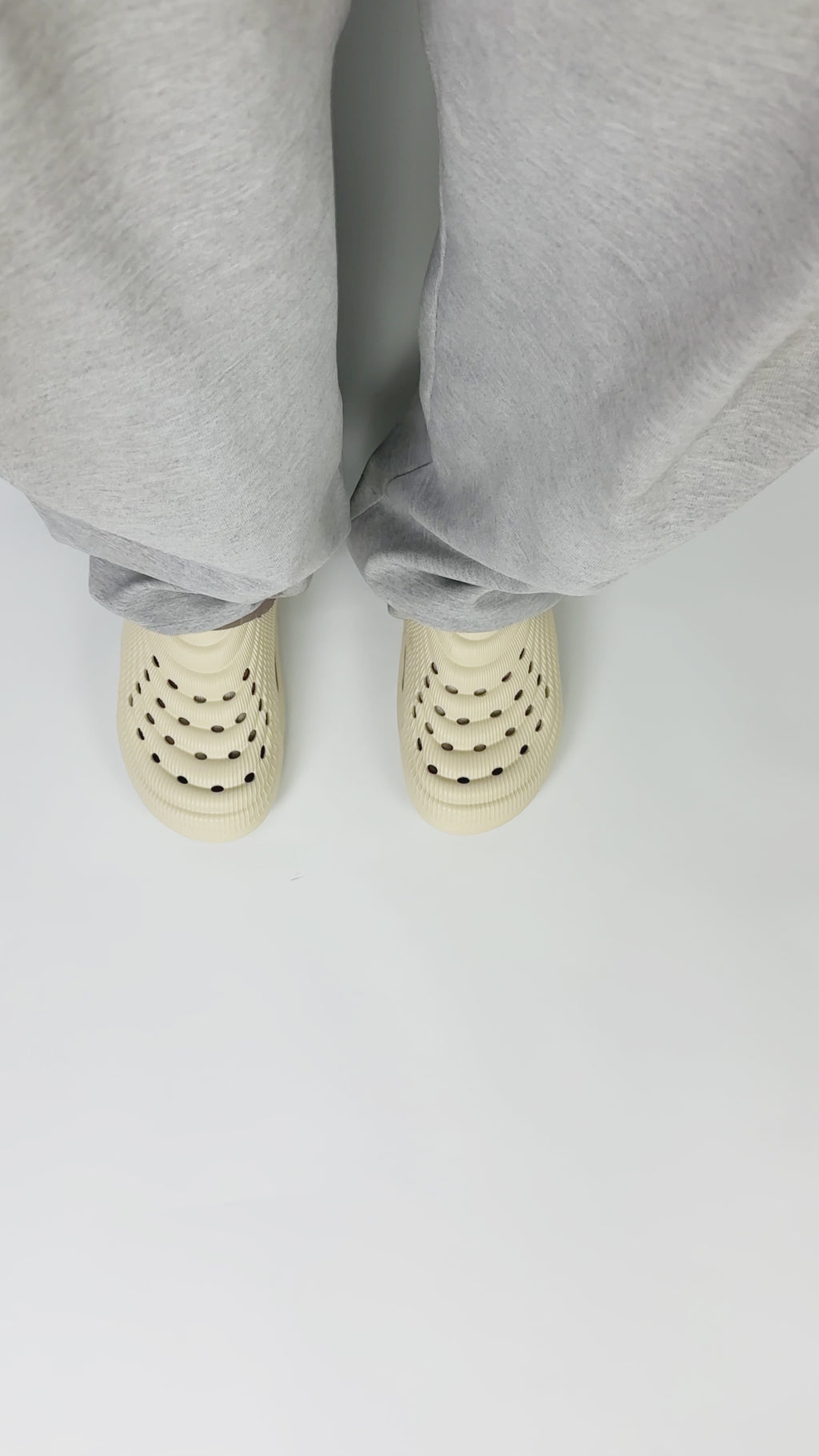 Wave Clogs